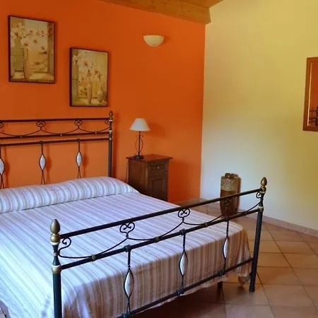 Agriturismo Uzzano Motta Santa Lucia